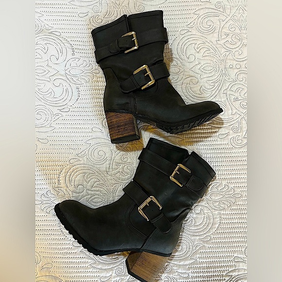Diba Black Ankle Boots with Buckle Detail - Picture 1 of 9